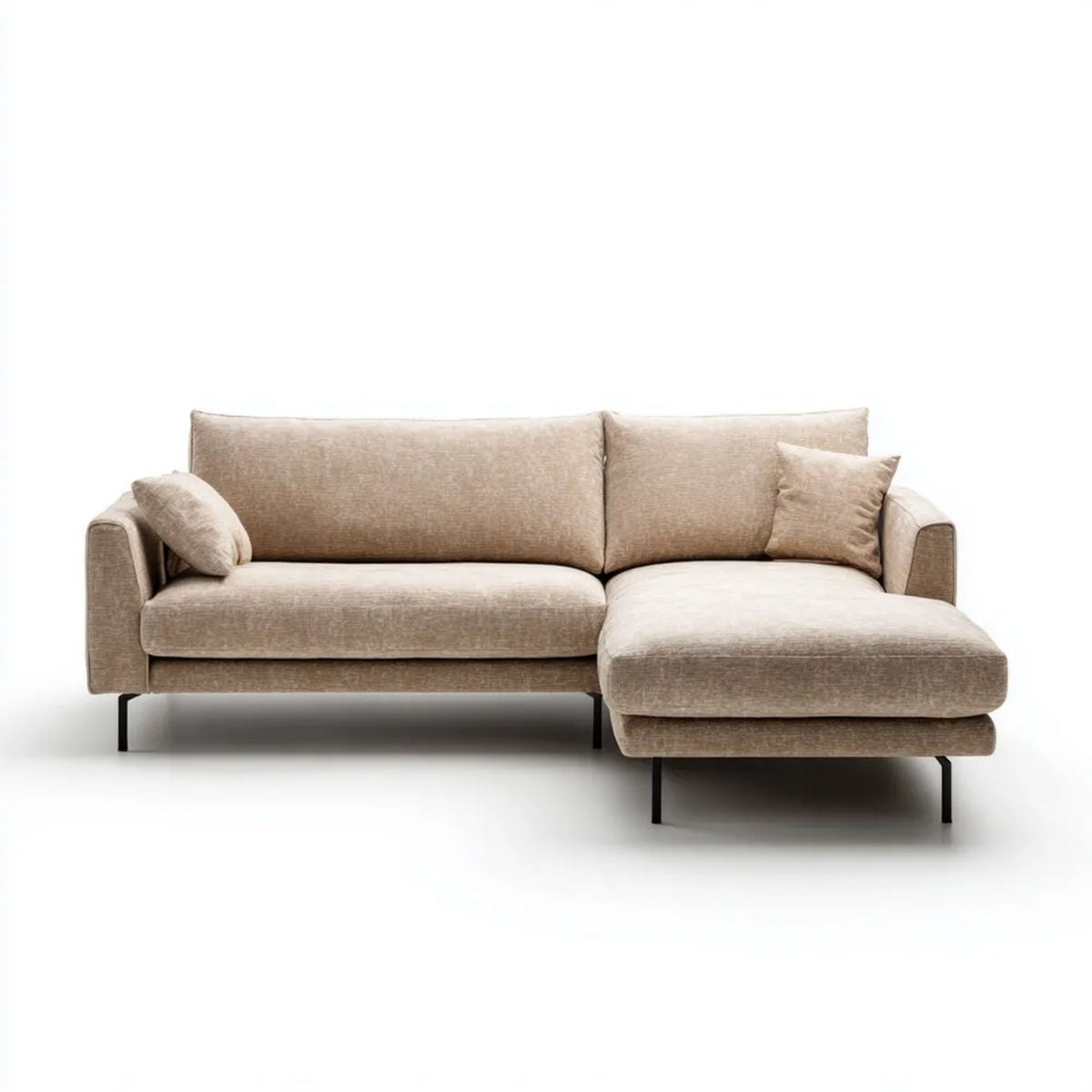 Prawostronna sofa narożna z szezlongiem beżowa z czarnymi metalowymi nogami, 260 x 160 x 85 cm
